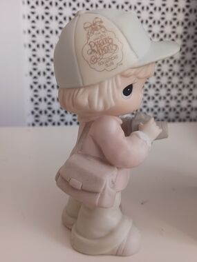 Precious C0018 "Focusing In On Those Precious Moments" (98 Symbol of Membership)